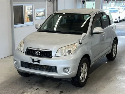 TOYOTA RUSH