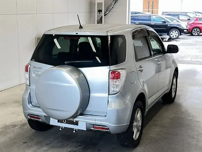 TOYOTA RUSH