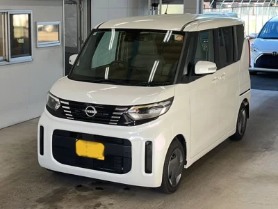 NISSAN ROOX