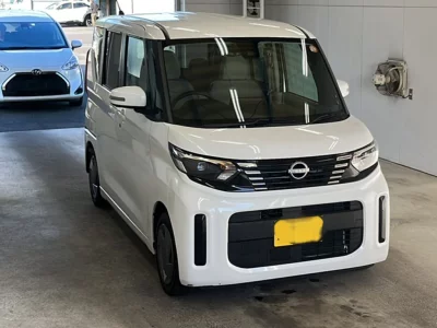 NISSAN ROOX