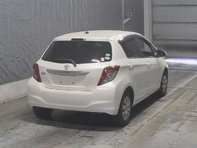 TOYOTA VITZ