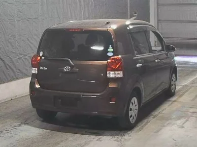 TOYOTA PORTE