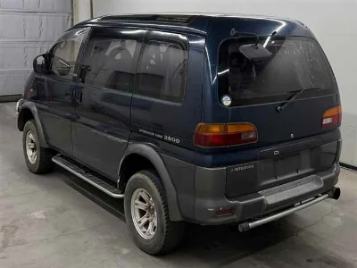 MITSUBISHI DELICA