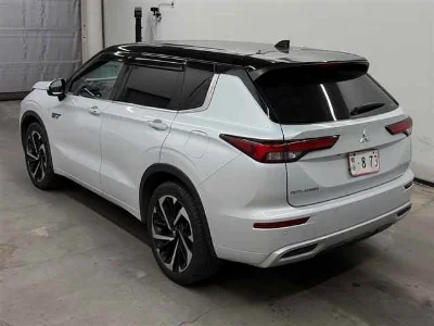 MITSUBISHI OUTLANDER PHEV