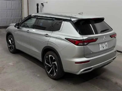 MITSUBISHI OUTLANDER PHEV