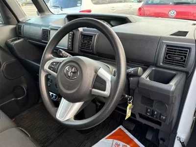 TOYOTA PIXIS MEGA