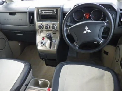 MITSUBISHI DELICA D5