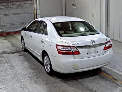 TOYOTA PREMIO