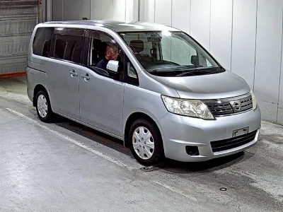 NISSAN SERENA