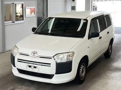TOYOTA SUCCEED