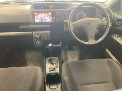 TOYOTA SUCCEED