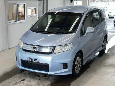 HONDA FREED SPIKE