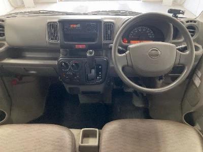 NISSAN CLIPPER VAN