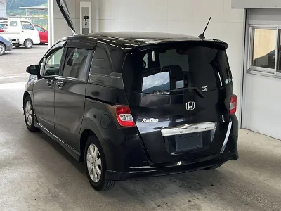 HONDA FREED SPIKE