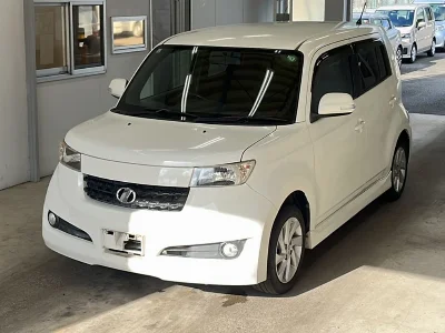 TOYOTA BB