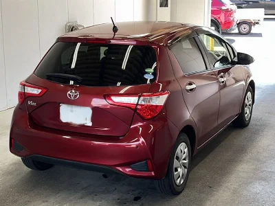 TOYOTA VITZ