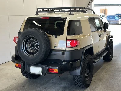 TOYOTA FJ CRUISER