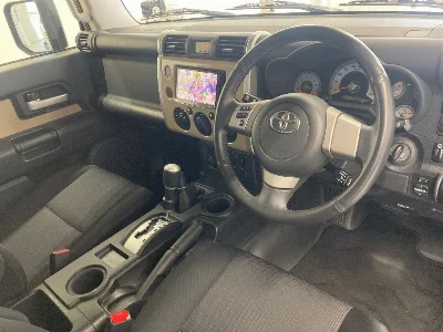 TOYOTA FJ CRUISER