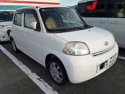 DAIHATSU ESSE