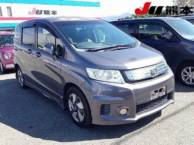 HONDA FREED SPIKE