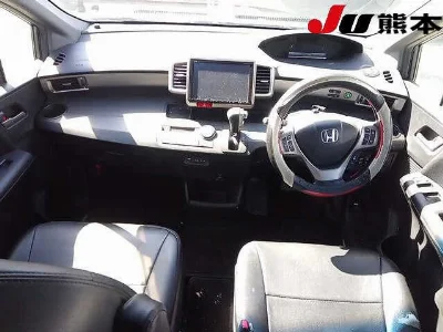 HONDA FREED SPIKE