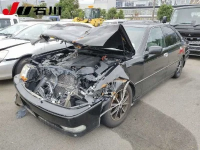 TOYOTA CROWN MAJESTA