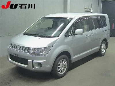 MITSUBISHI DELICA D5