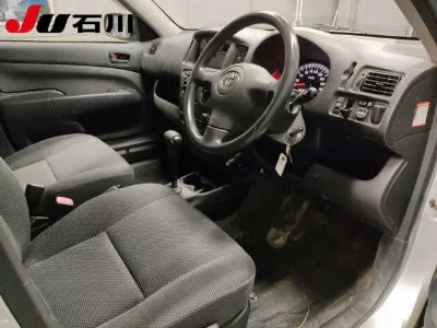 TOYOTA SUCCEED