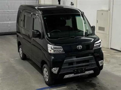 TOYOTA PIXIS VAN