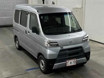 TOYOTA PIXIS VAN