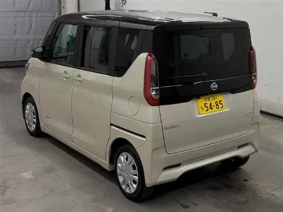 NISSAN ROOX