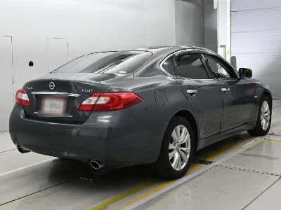 NISSAN FUGA