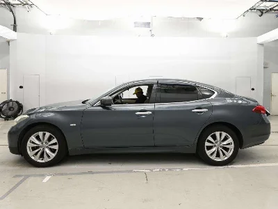 NISSAN FUGA