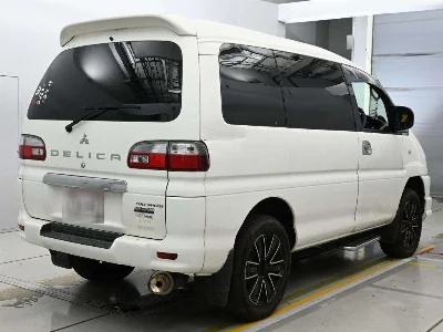 MITSUBISHI DELICA