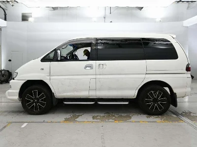 MITSUBISHI DELICA