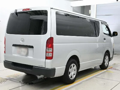 TOYOTA REGIUS VAN
