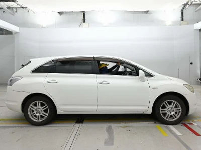 TOYOTA MARK X ZIO