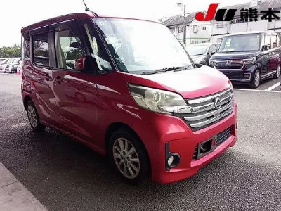 NISSAN DAYZ ROOX