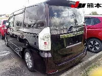Цена авто Toyota Voxy с аукционов Японии, номер кузова ZRR70W, пробег 159 000, оценка 20