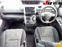Цена авто Toyota Voxy с аукционов Японии, номер кузова ZRR70W, пробег 159 000, оценка 20
