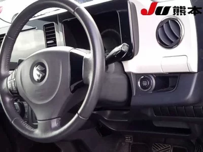 SUZUKI MRWAGON