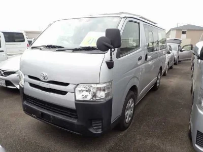 TOYOTA REGIUS VAN