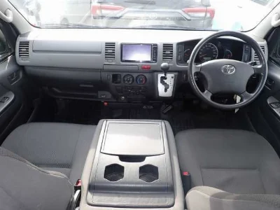 TOYOTA REGIUS VAN