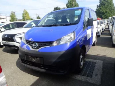 NISSAN NV200
