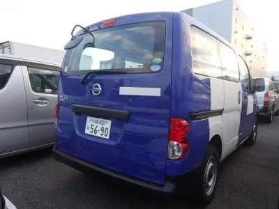 NISSAN NV200