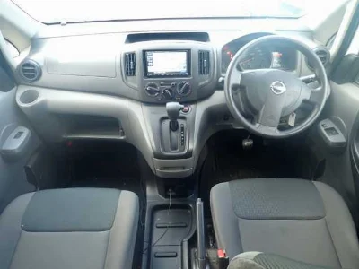 NISSAN NV200