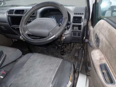 NISSAN VANETTE TRUCK