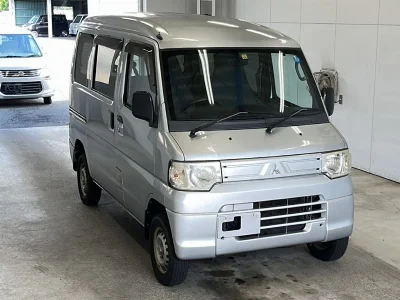 MITSUBISHI MINICAB MIEV