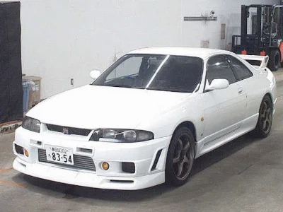 NISSAN SKYLINE