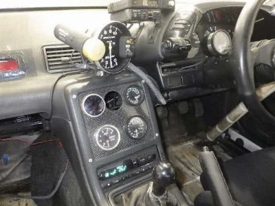 NISSAN SKYLINE